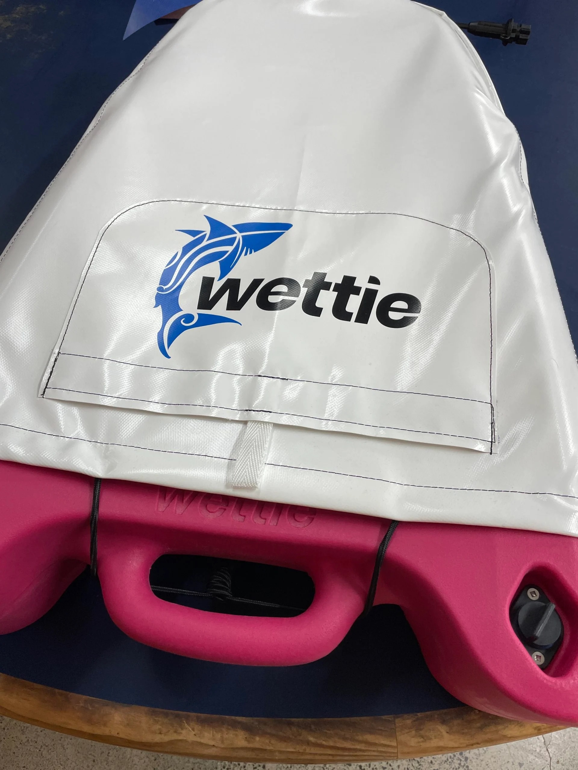 Wettie Float Boat (Medium)